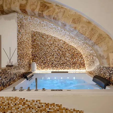 Guesthost - Number 12 Luxury Nocleg ze śniadaniem Bari